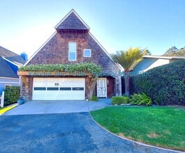 Building Photo - Unique Yacht Harbor 3bed/2bath Home with S...