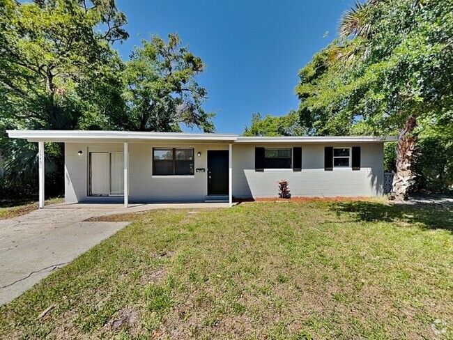 Building Photo - 2540 Congaree Dr W