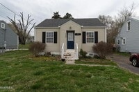 Building Photo - Updated North Knoxville Gem | Massive Fenced Yard & Prime Location!