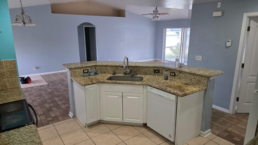 Building Photo - 2909 13th St SW