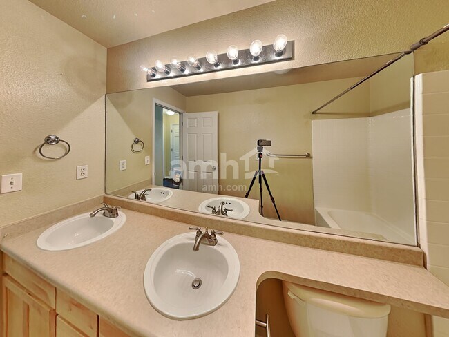 Building Photo - 20930 E 42nd Ave