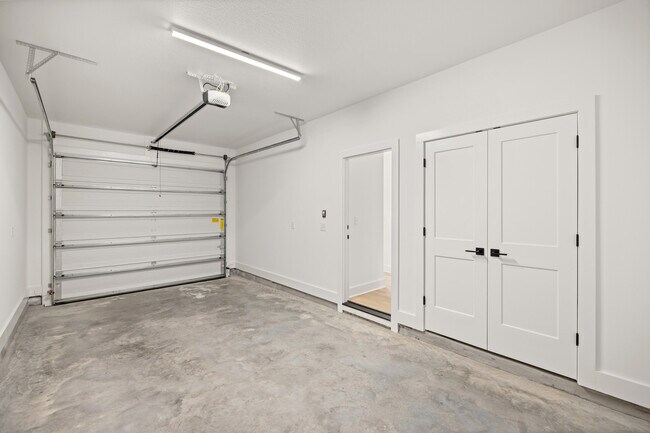 Building Photo - 1605 Beckett Blvd