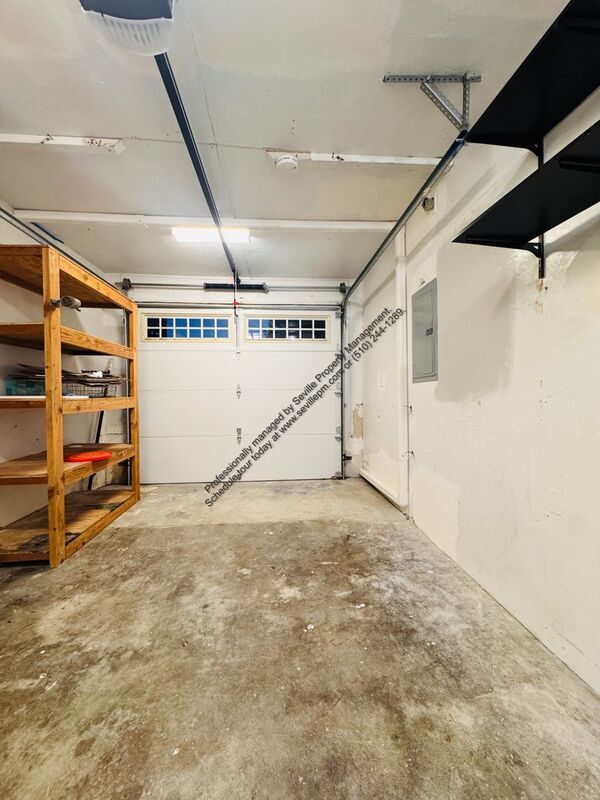 Building Photo - 7850 Crest Ave