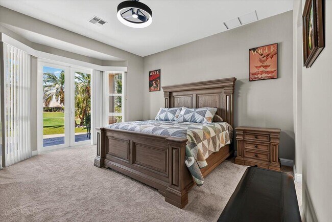Building Photo - 39305 Fernwood Glen Ct