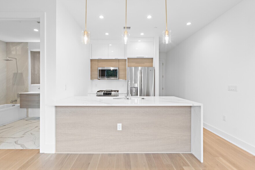 Building Photo - The Lofts at Blvd East