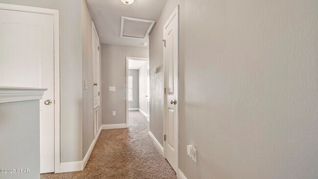 Building Photo - 7471 Shadow Lake Dr