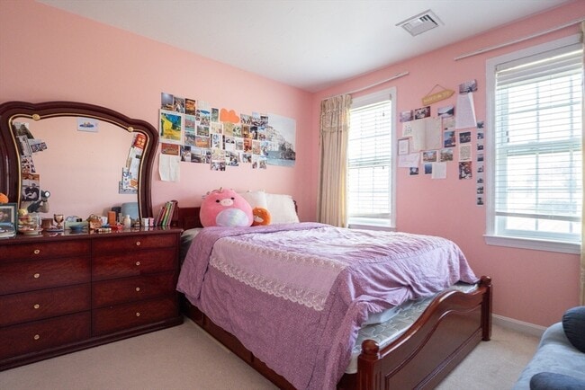 Building Photo - 30 Briarcliff Dr