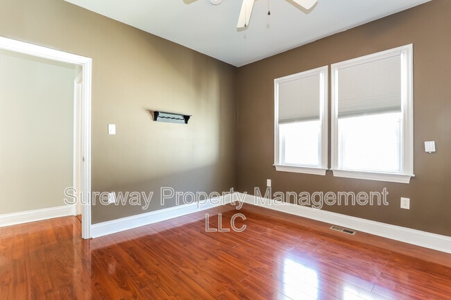 Building Photo - 720 Willitts Ave