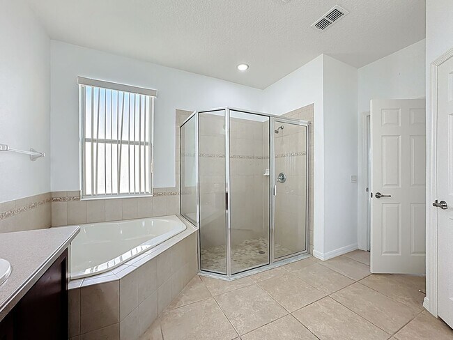 Building Photo - Pool Home-Bella Lago-3786 Eagle Isle Kissimmee FL 34746