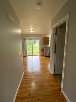 Building Photo - 204 Betsinger Rd