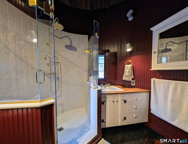 Building Photo - 141 Shearer Rd