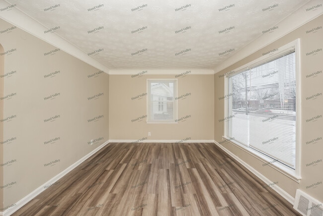 Building Photo - 5910 Turney Rd