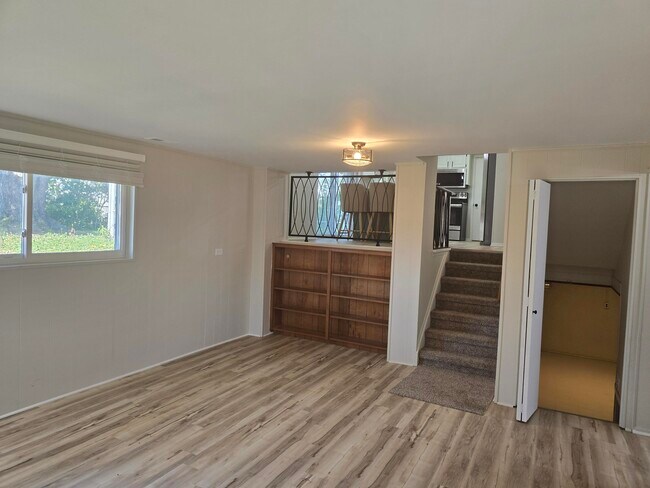 Building Photo - 15353 Huff