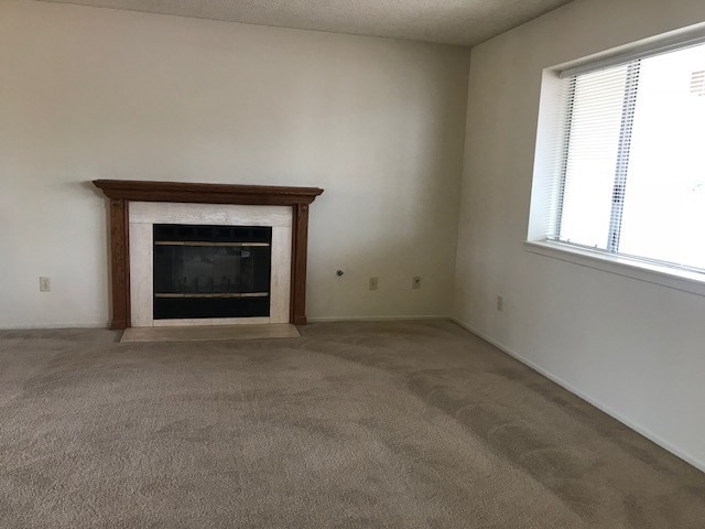 Building Photo - LOVELY 4 BEDROOM HOME IN APPLE VALLEY