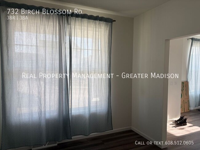 Building Photo - 732 Birch Blossom Rd