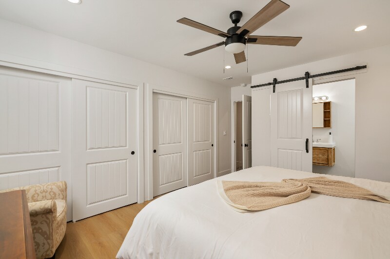 Building Photo - 1123 Balour Dr