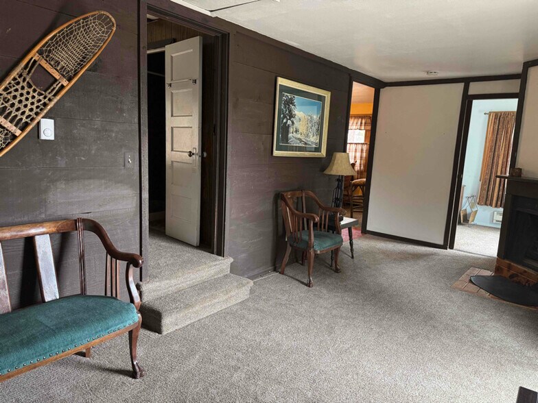 Building Photo - 420 Big Horn Dr