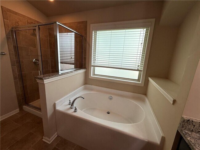 Building Photo - 1045 Township Cir