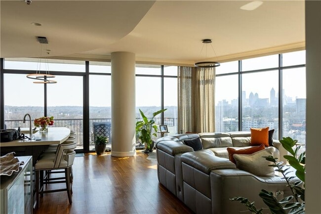 Building Photo - 2233 Peachtree Rd NE