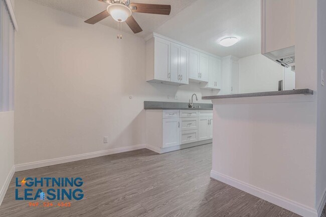 Building Photo - 8123 Langdon Ave