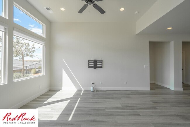 Building Photo - Modern 3 Bedroom Single-Level Home in Vill...