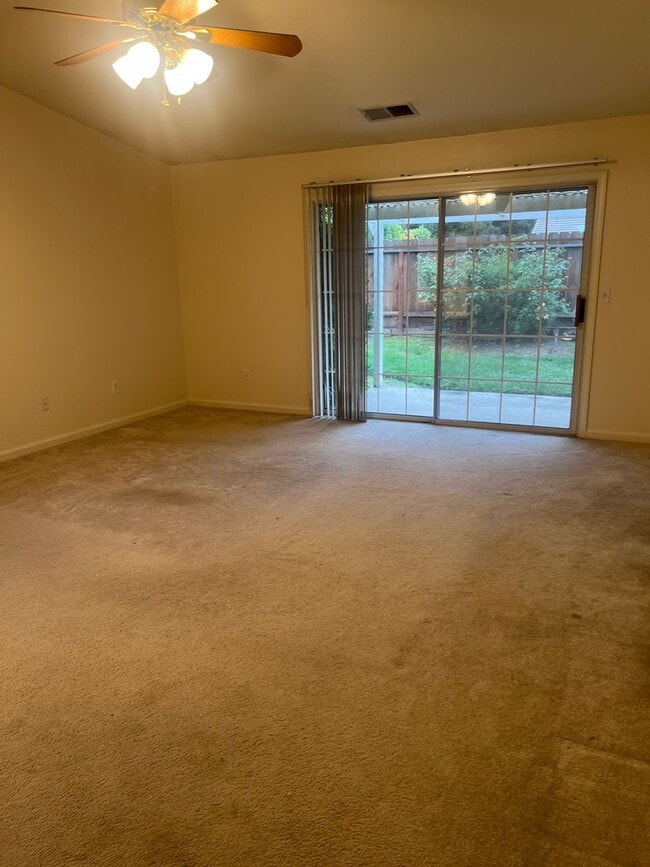 Building Photo - 3474 Cascade Creek Ave