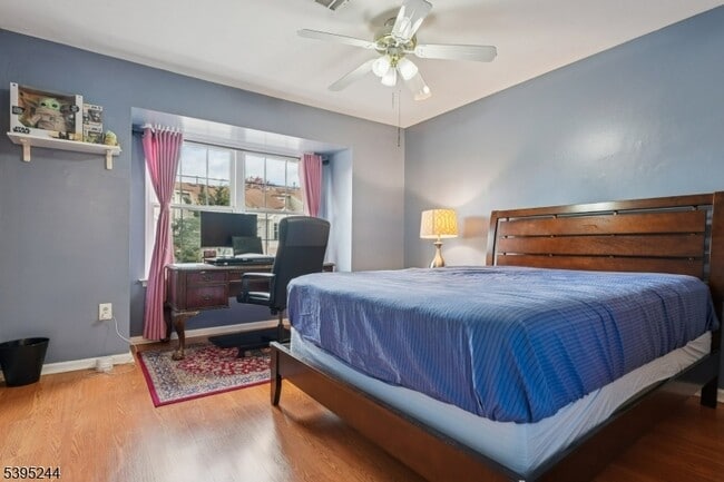 Building Photo - 10 De Palma Ct