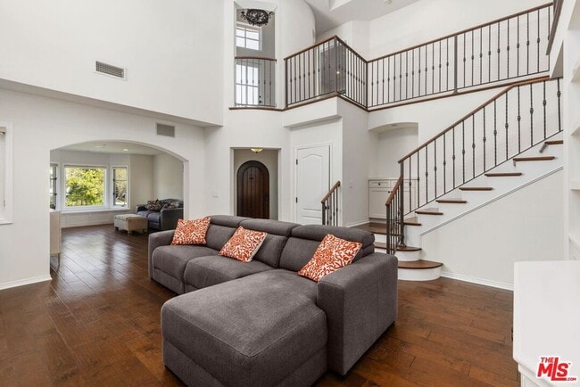 Building Photo - 1024 25th St