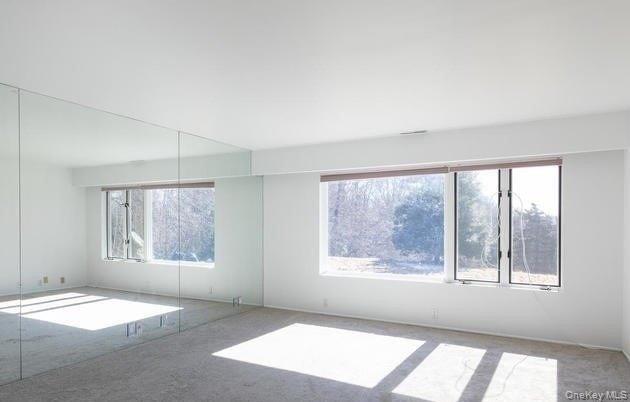 Building Photo - 3 Artesian Way