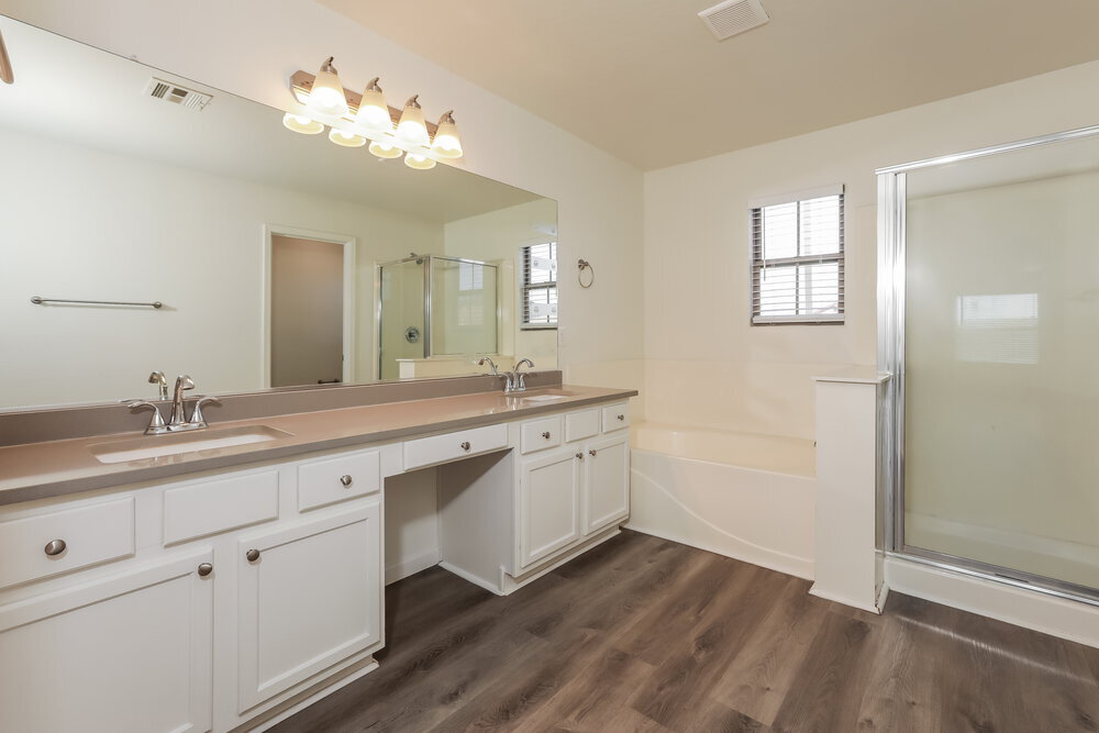 Building Photo - 4515 E Oxford Ln