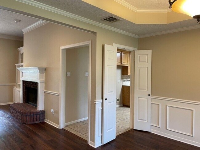 Building Photo - Available Now! No Pets! Beautiful 4 bed/2....