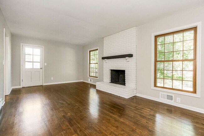 Building Photo - 9859 Connell Dr