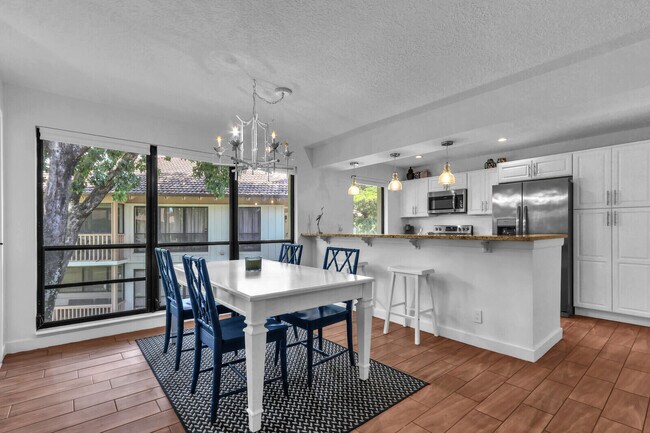 Building Photo - 632 Brackenwood Cove