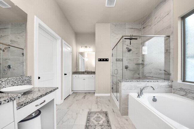 Building Photo - 10810 Spiny Caterpillar Ct