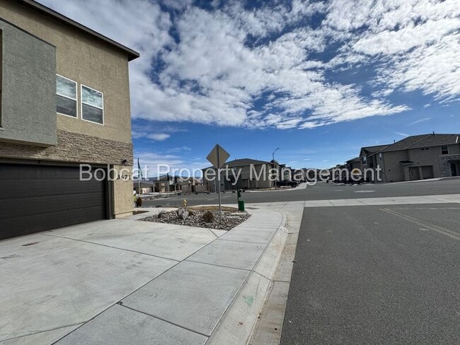 Building Photo - 3671 Pulsar Ln