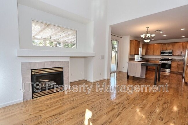 Building Photo - 3232 Balada Way