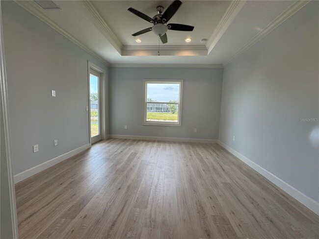 Building Photo - 236 Long Meadow Ln S