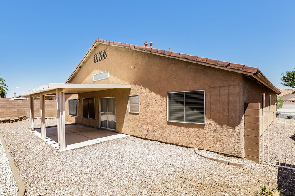 Building Photo - 1025 Blue Lantern Dr