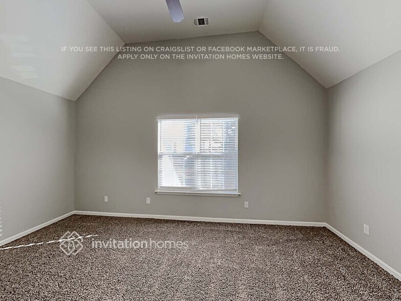 Building Photo - 904 Grass Hollow Ct