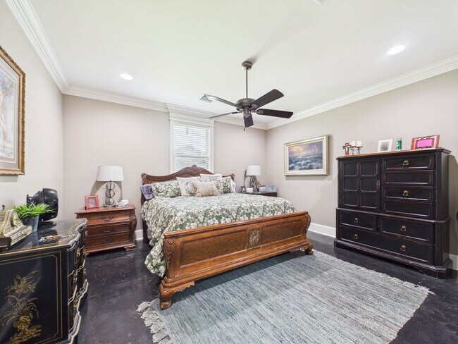 Building Photo - Nestled in the desirable Quail Hollow Subdivision