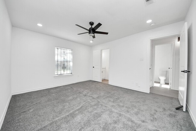 Building Photo - 3926 Florinda St