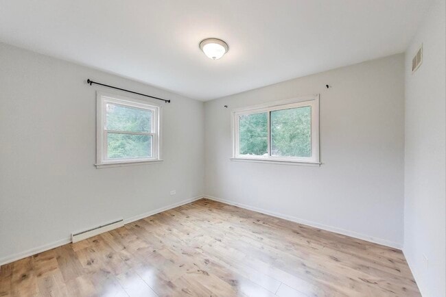 Building Photo - 4257 Oakton St
