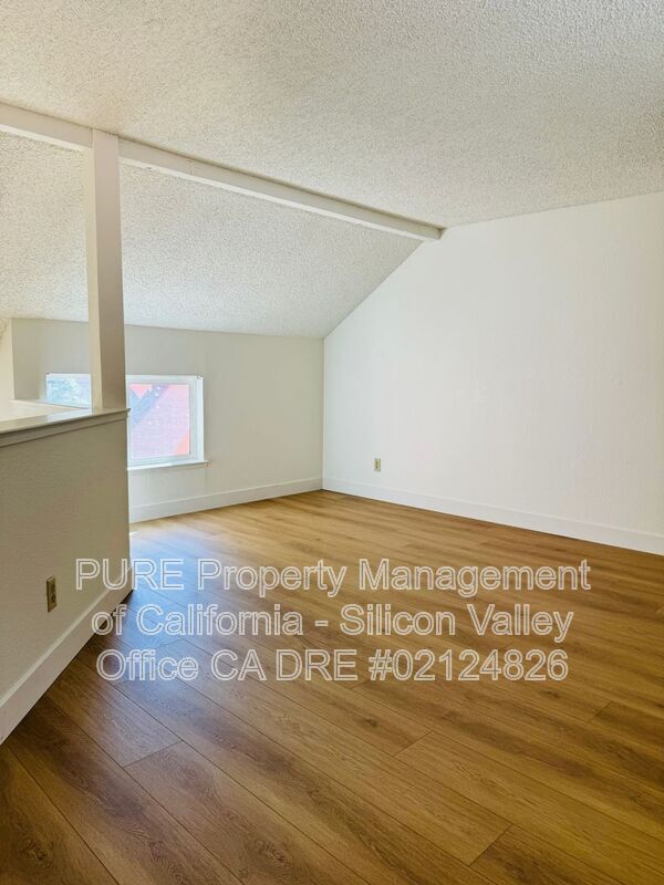 Building Photo - 5310 Borneo Cir