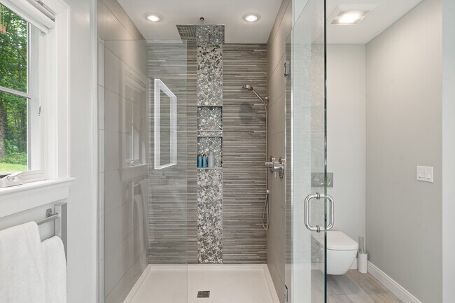 Building Photo - 44 Eagles Ln