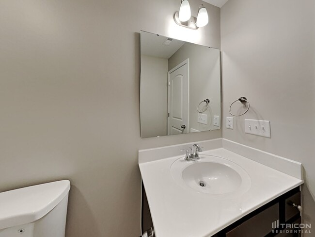 Building Photo - 2211 Osprey Ln