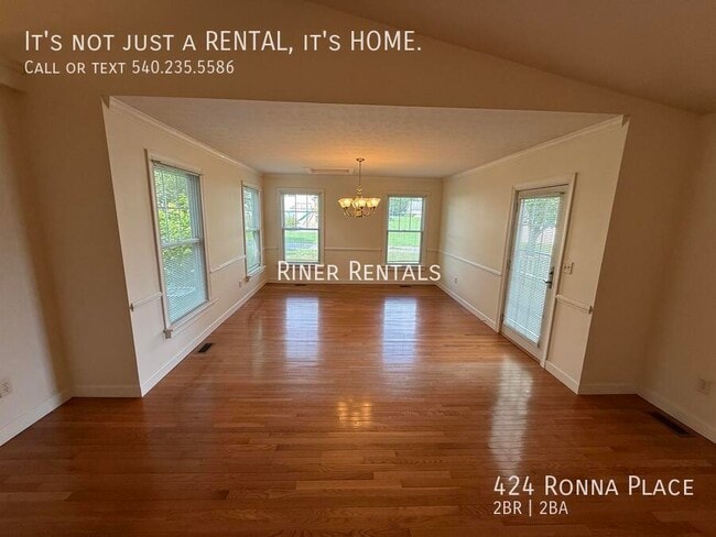 Building Photo - 424 Ronna Pl