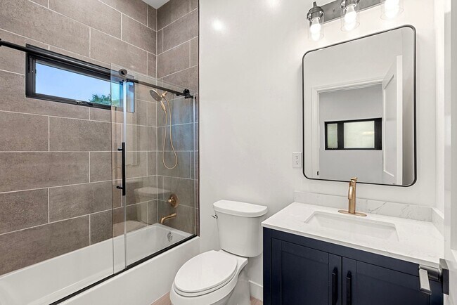 Building Photo - Stunning brand new construction, modern lu...