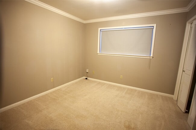 Building Photo - 9418 Brig O Doon Cir