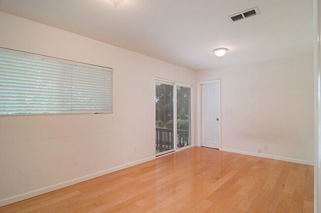 Building Photo - LIVE IN LA JOLLA!  LOVELY LA JOLLA HOME WI...
