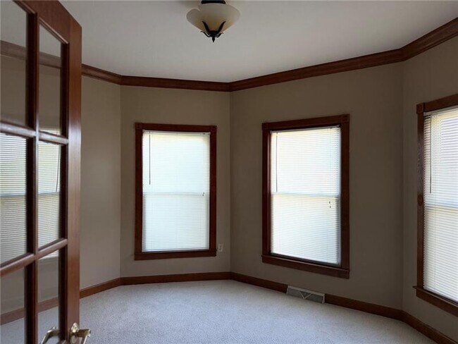 Building Photo - 116 Sturbridge Ln